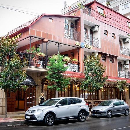 Globus Hotel Plovdiv Buitenkant foto